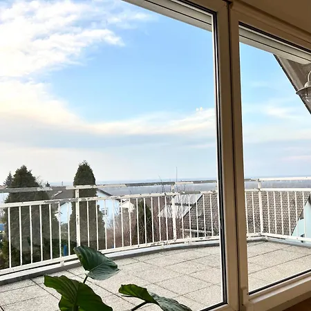 Bellevue Apartment *